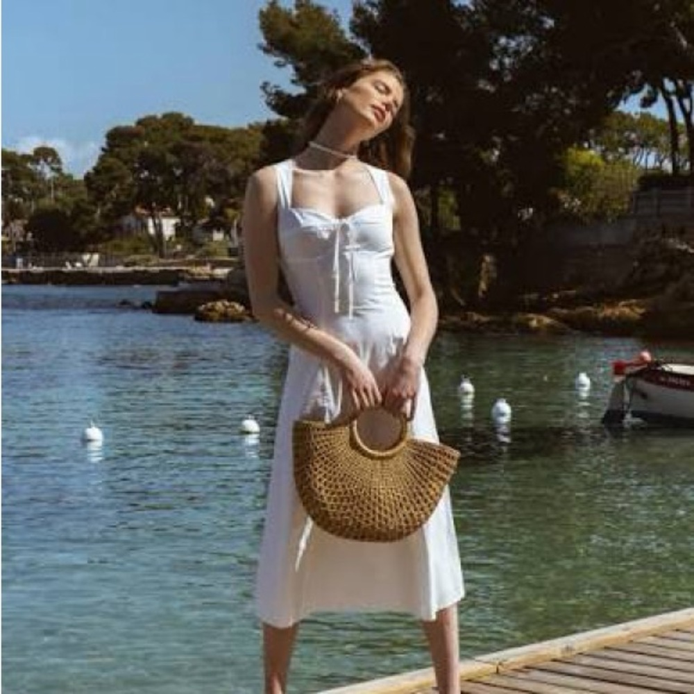 Elegant White Midi Dress